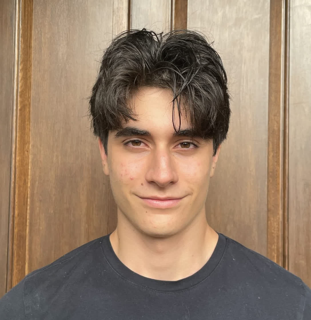 Deniz Yaveroglu